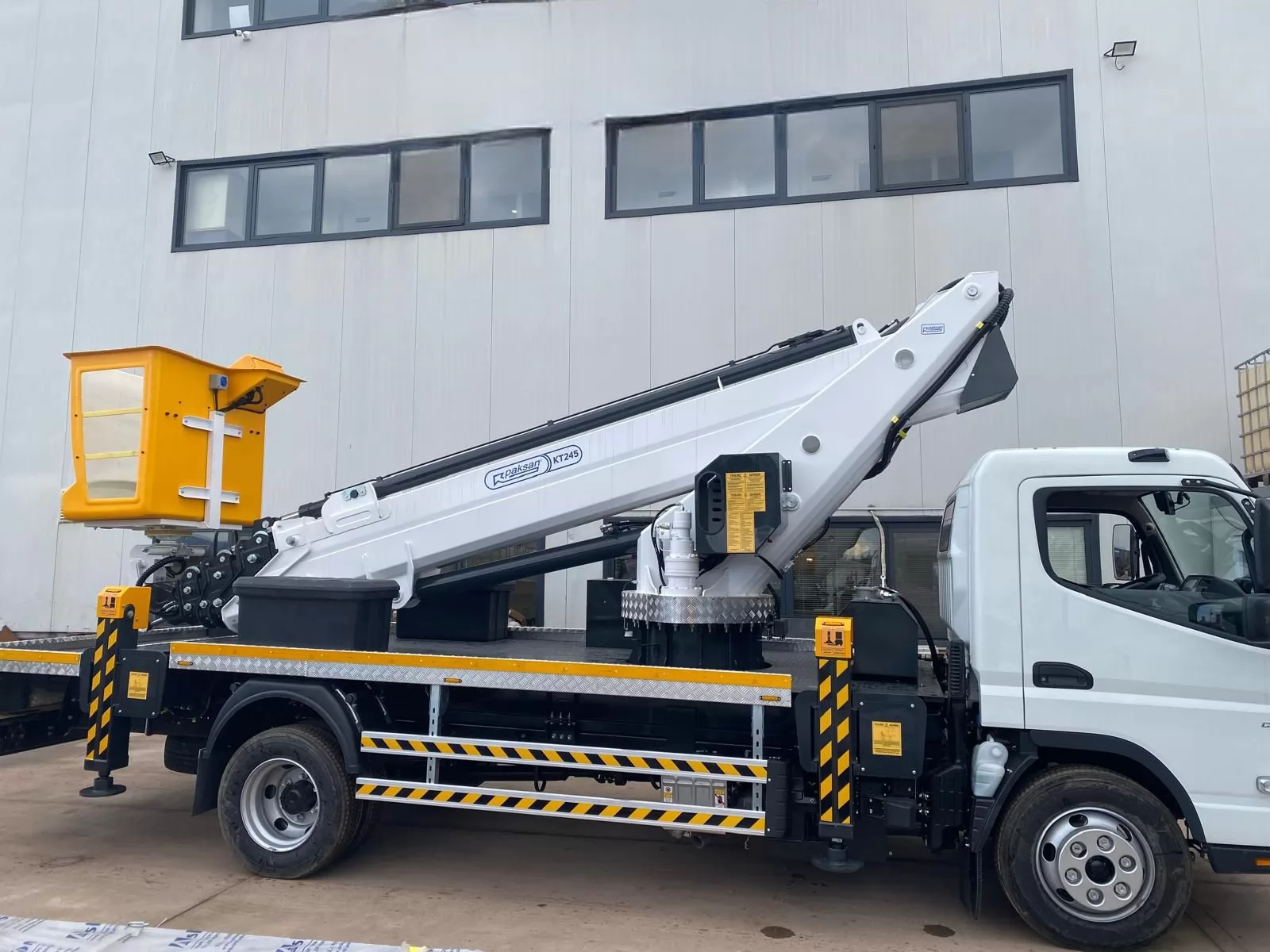 2025 HYDROLIC PLATFORM